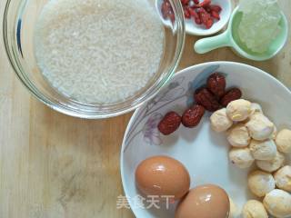 酒酿鸡蛋圆子的做法步骤：1