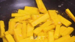咸蛋黄焗南瓜的做法步骤：2