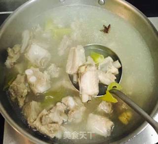 清炖排骨汤的做法步骤：5