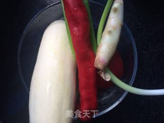 番茄炒笋瓜的做法步骤：1