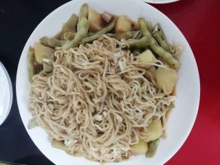 小满日食记《五花肉豆角之焖面》的做法步骤：8