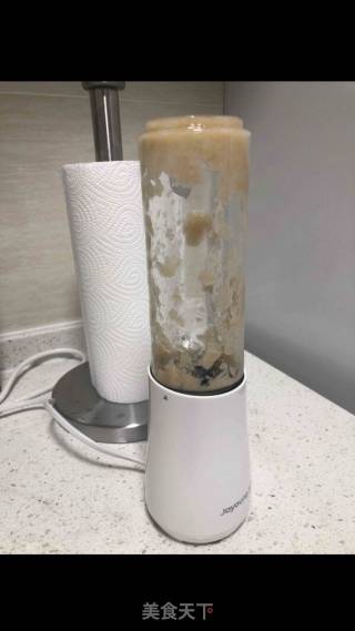 蜜桃冰沙和蜜桃奶昔的做法步骤：2