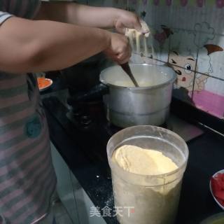 高压锅玉米粥的做法步骤：2