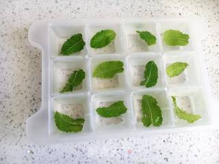 洛神冰饮的做法步骤：2
