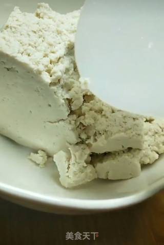 凉拌豆腐的做法步骤：1