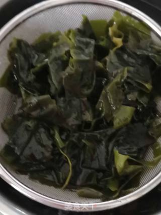 低盐减脂冬瓜海菜汤的做法步骤：2