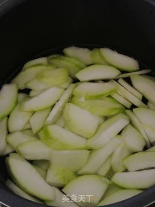 低盐减脂冬瓜海菜汤的做法步骤：3