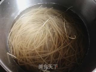 妈妈的味道:西红柿豆角咸汤的做法步骤：6