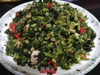 雪里蕻炒肉的做法步骤：1