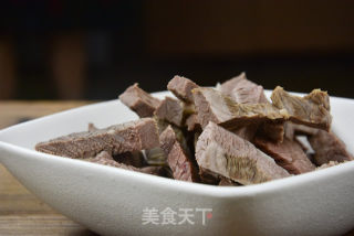 麻辣牛肉干的做法步骤：2