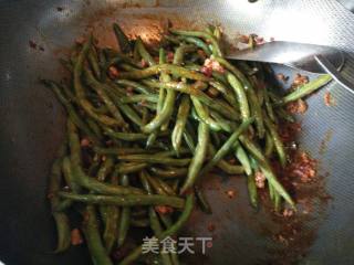 干煸豆角的做法步骤：5