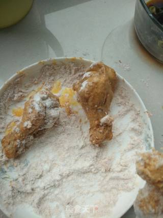 酥脆炸鸡翅的做法步骤：10