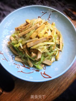豆干炒韭黄的做法步骤：8