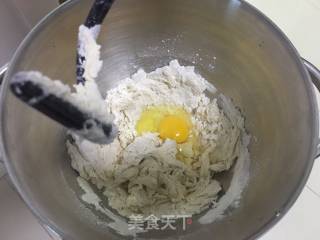 火腿肠奶酪面包的做法步骤：4
