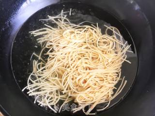 酸辣豆干丝的做法步骤：4