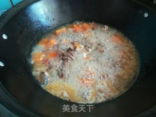 家常菜一一胡萝卜烧牛腩的做法步骤：8