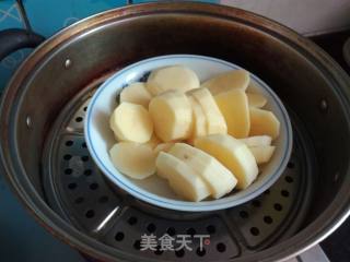 土豆饼的做法步骤：1
