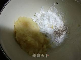 土豆饼的做法步骤：2