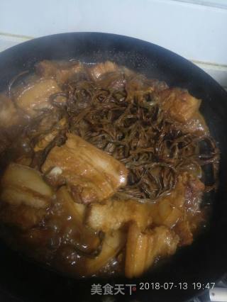红烧家常干菜肉的做法步骤：7