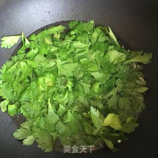 芹菜叶蛋花汤的做法步骤：5