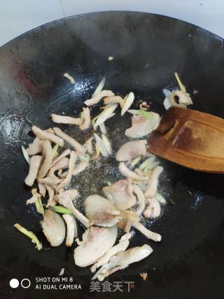 快手小炒菜  茭白炒肉的做法步骤：4
