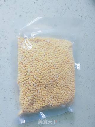 自制绿豆糕的做法步骤：1