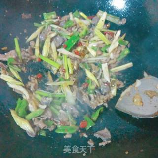 泡椒鸡杂——快手小炒的做法步骤：11