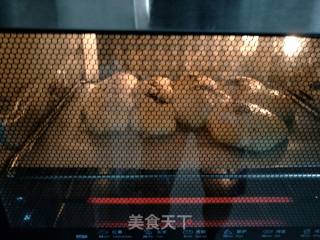 自制面包很成功！的做法步骤：3