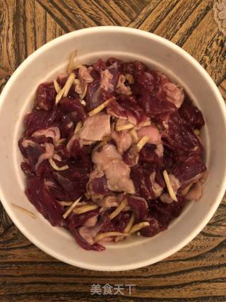 孜然牛肉的做法步骤：3