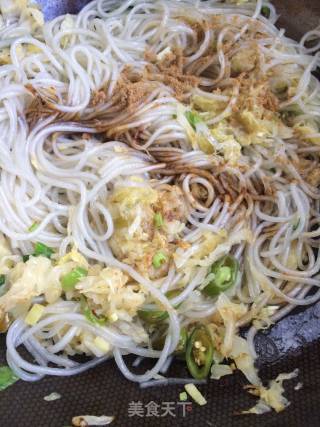 酸菜炒粉条的做法步骤：6