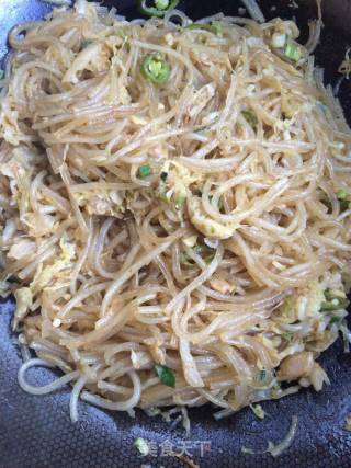 酸菜炒粉条的做法步骤：7