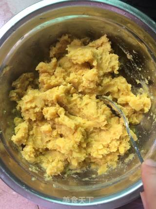 红薯味豆沙餐包的做法步骤：5