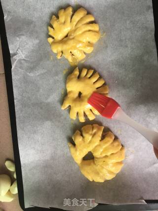 红薯味豆沙餐包的做法步骤：24