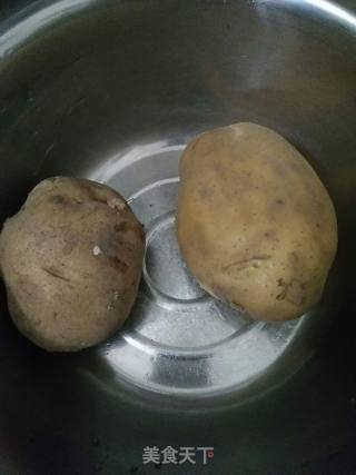 凉拌菜_炝拌土豆丝的做法步骤：1