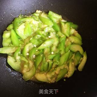 清炒丝瓜的做法步骤：7