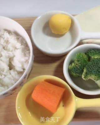 三色芝心饭团的做法步骤：1