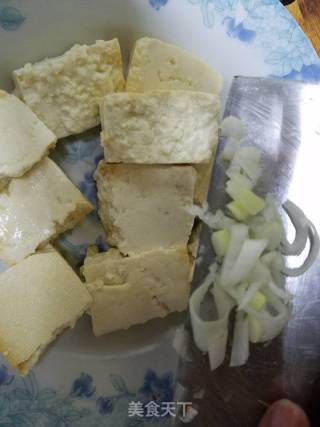 小葱拌豆腐的做法步骤：2