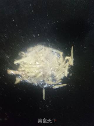 姜葱焖鱼的做法步骤：4