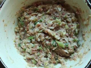 肉酥饼的做法步骤：1