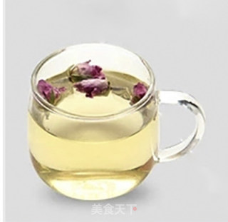 荔枝玫瑰特饮的做法步骤：1