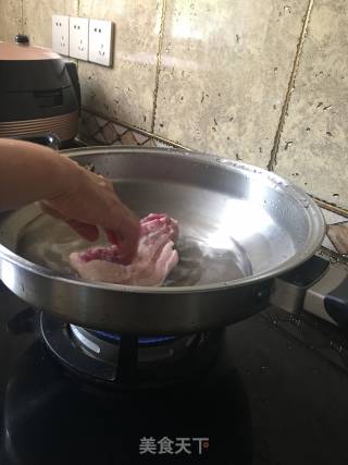 红烧猪肉的做法步骤：1