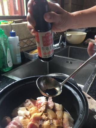 红烧猪肉的做法步骤：7