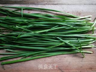 韭菜鸡蛋煎饺的做法步骤：2