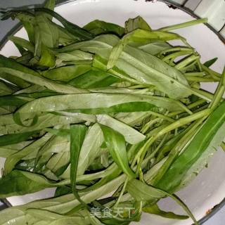 蒜蓉空心菜的做法步骤：2
