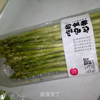 芦笋炒腊肠的做法步骤：1