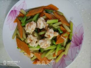 芦笋炒虾球的做法步骤：6