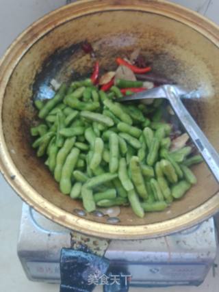 麻辣毛豆的做法步骤：4