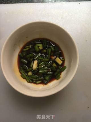 葱蒜香猪肠粉的做法步骤：4