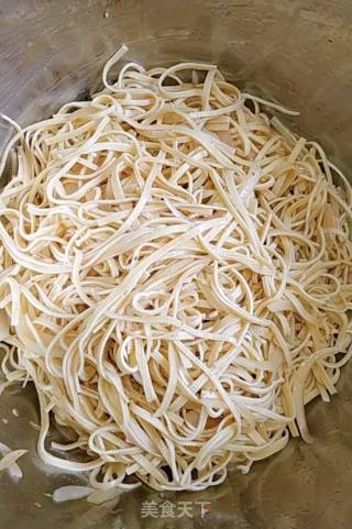 炝拌豆腐丝的做法步骤：10
