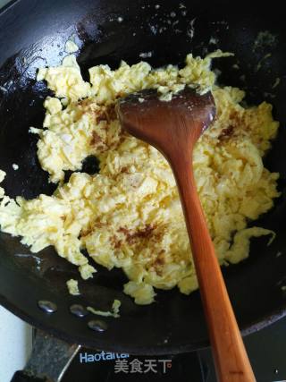 虾仁韭菜鸡蛋饺的做法步骤：1